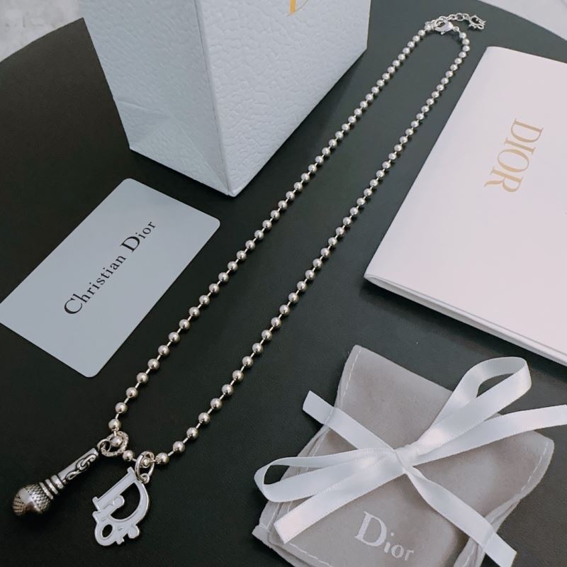 chr1st1an D10r necklaces